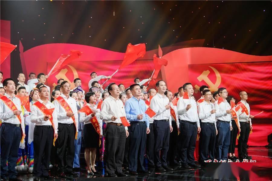 陕西优艺墨堂：如何帮助青少年正确面对早恋问题，家长和教师的角色与责任？